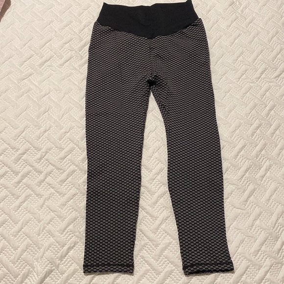 3 Legging Bundle - Picture 2 of 10